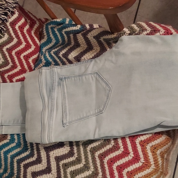 4 for $15 Old Navy Rockstar jeggings size 8 - Picture 1 of 3